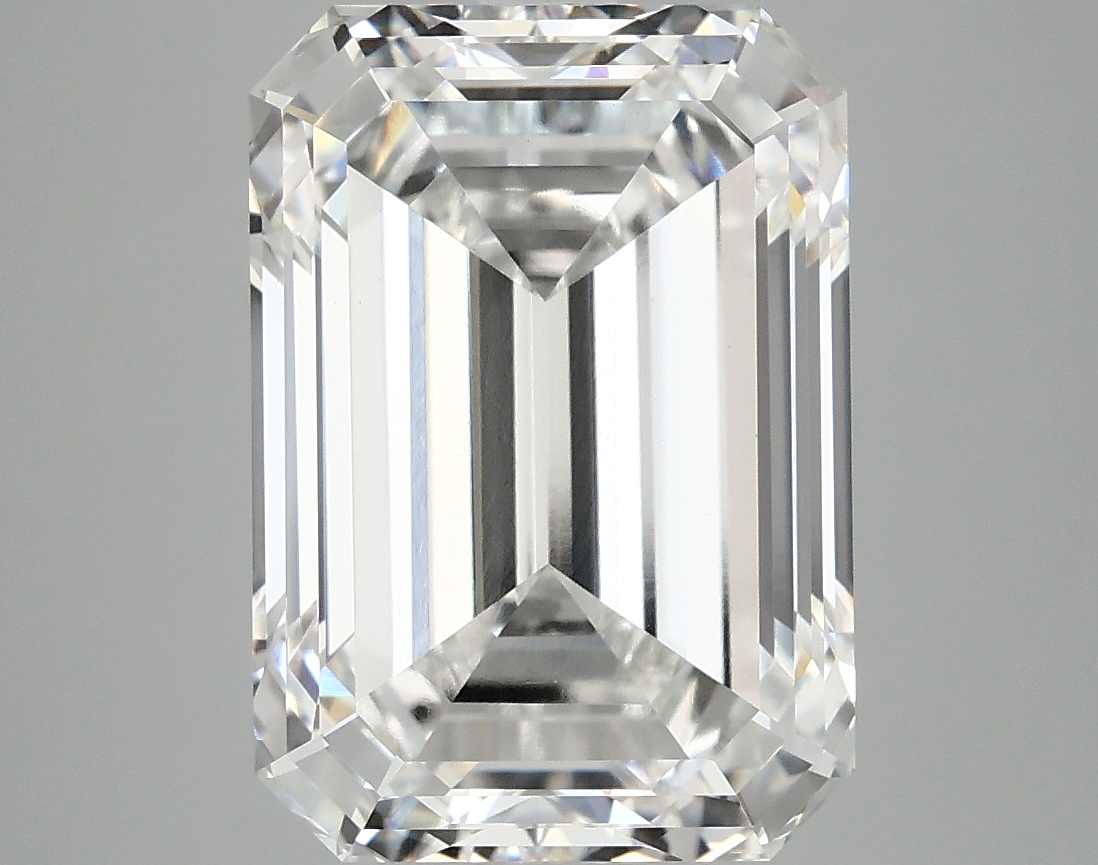 7.05 CT Emerald Diamond