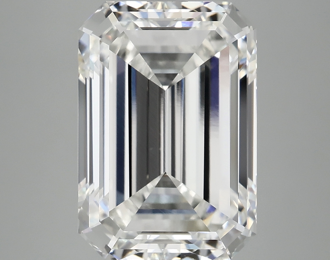 7.07 CT Emerald Diamond