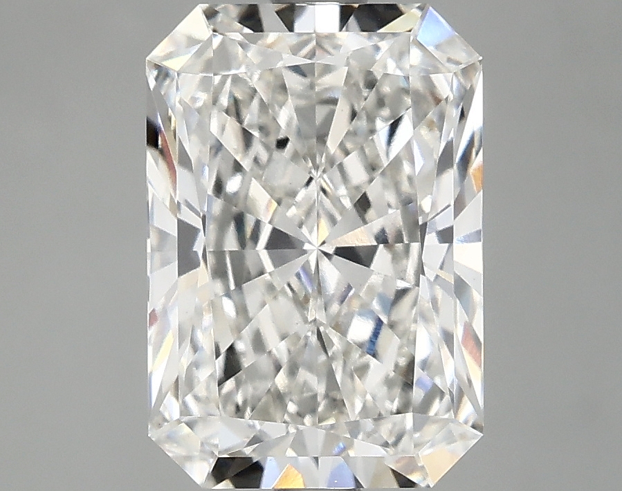 3.10 CT Radiant Diamond