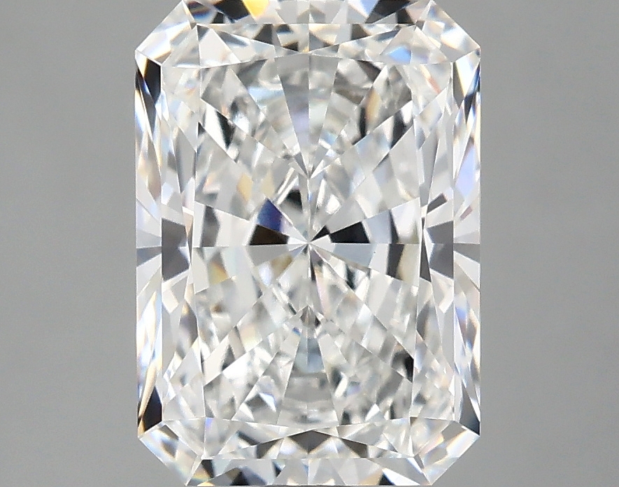 3.08 CT Radiant Diamond
