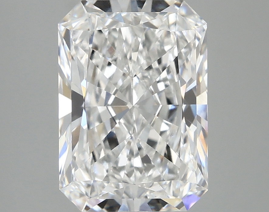 3.04 CT Radiant Diamond