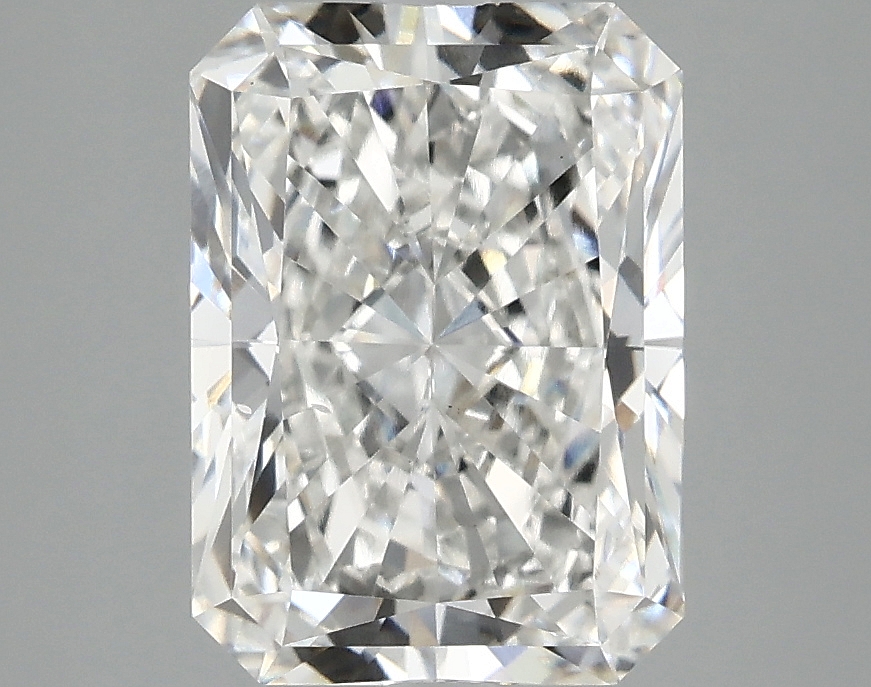 3.09 CT Radiant Diamond