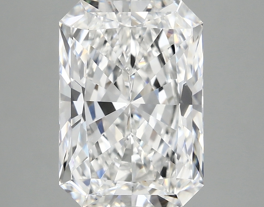 3.09 CT Radiant Diamond