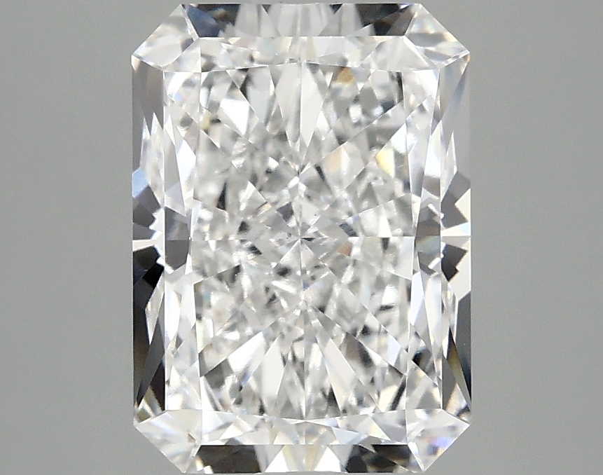 3.10 CT Radiant Diamond