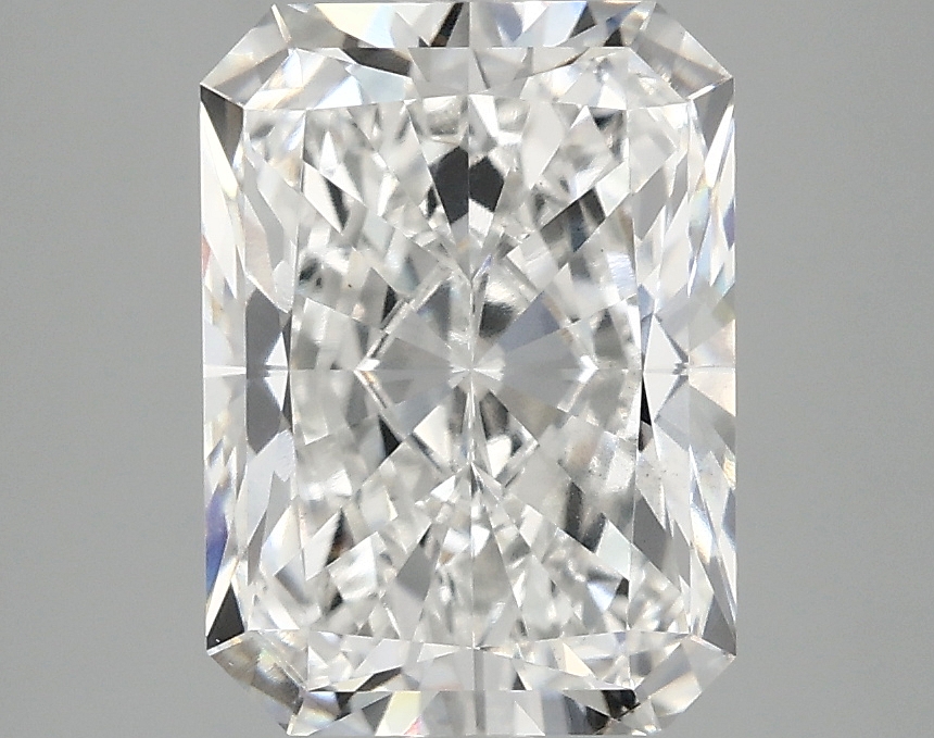 3.07 CT Radiant Diamond
