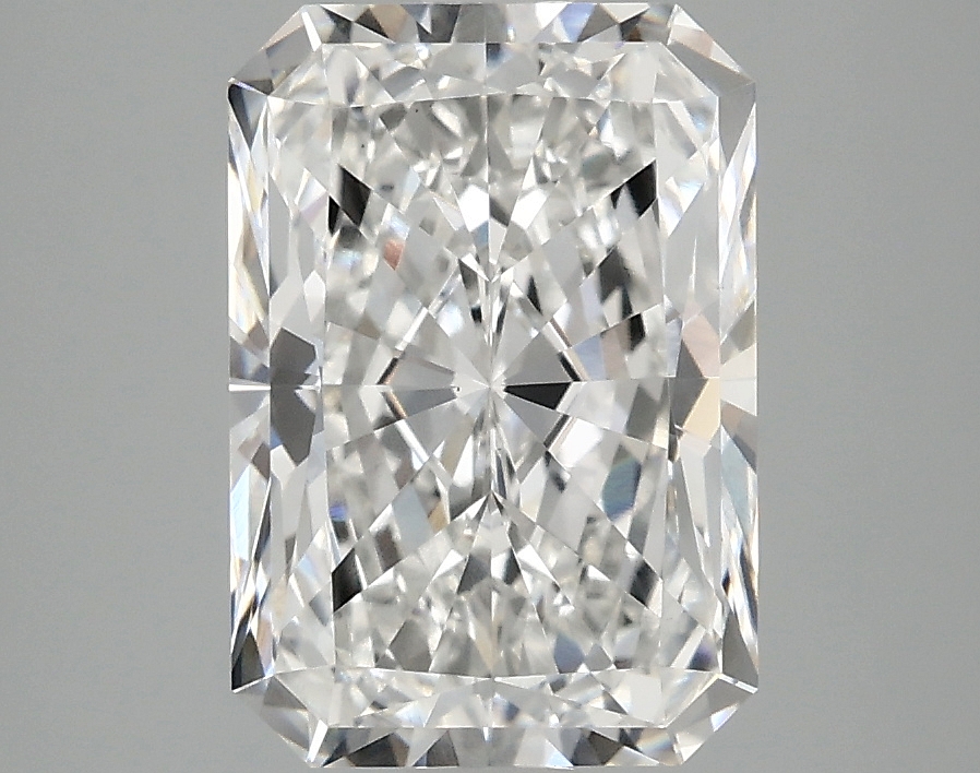 3.10 CT Radiant Diamond