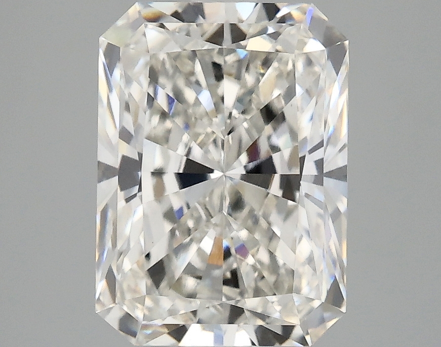 3.10 CT Radiant Diamond