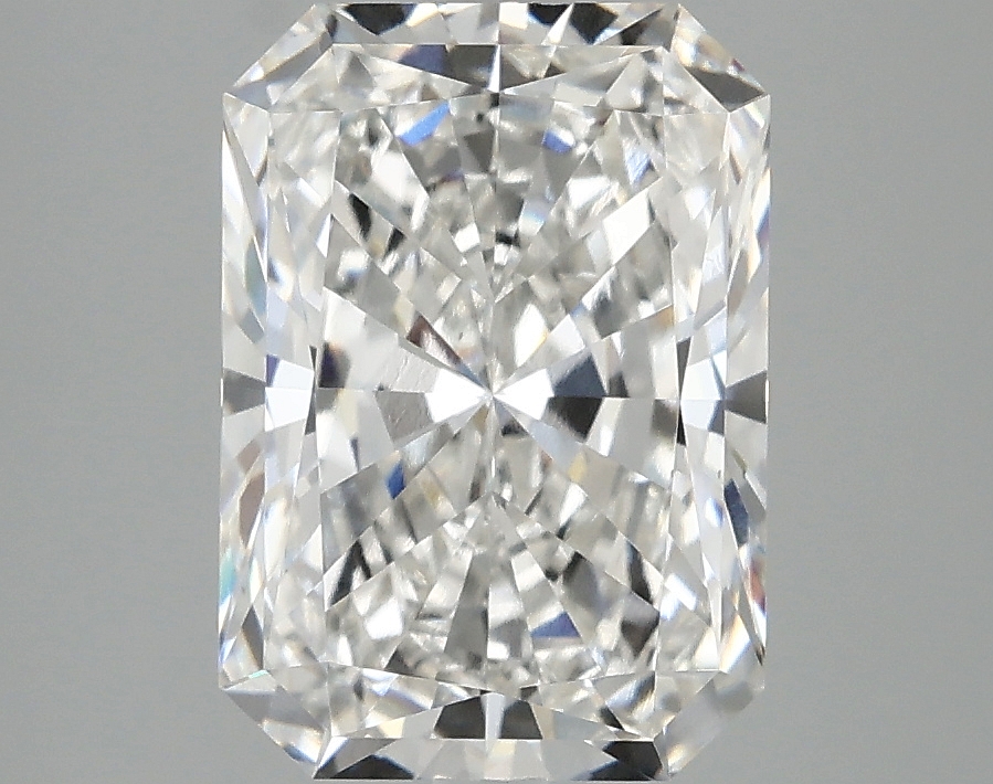 3.10 CT Radiant Diamond