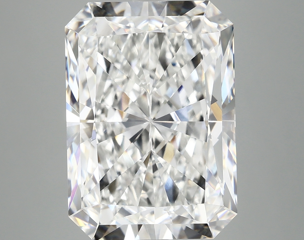 9.28 CT Radiant Diamond