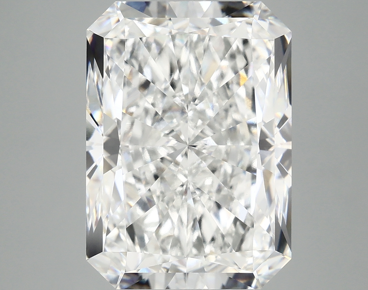 9.27 CT Radiant Diamond