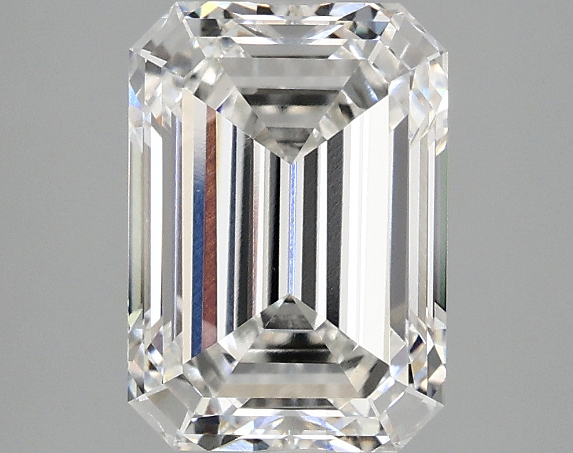3.07 CT Emerald Diamond