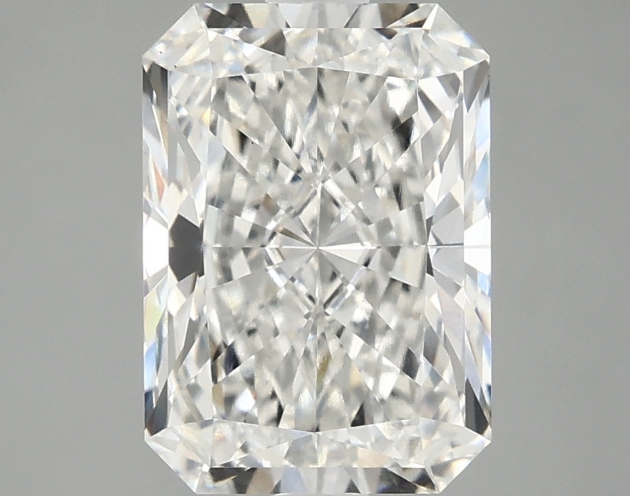 3.09 CT Radiant Diamond