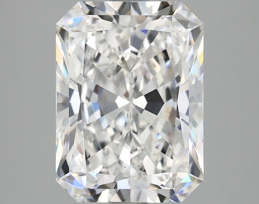 3.04 CT Radiant Diamond