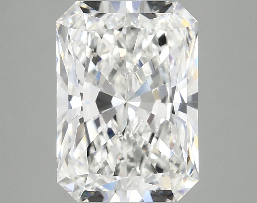 3.04 CT Radiant Diamond
