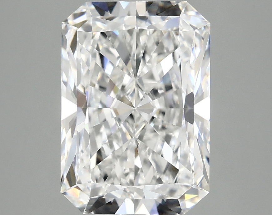 3.04 CT Radiant Diamond