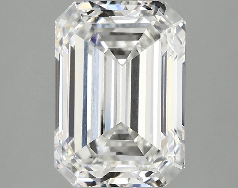 3.06 CT Emerald Diamond