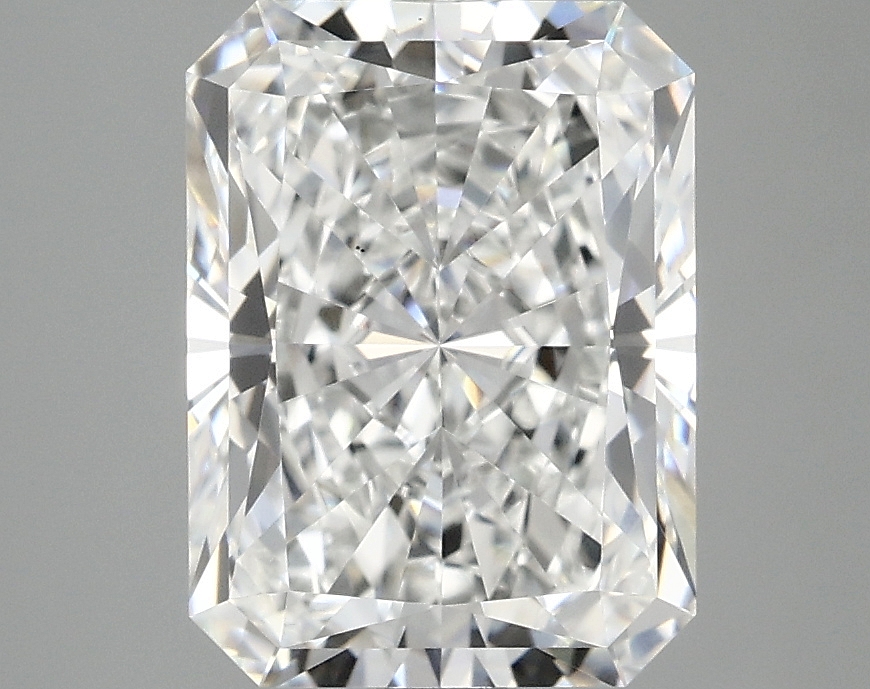 3.10 CT Radiant Diamond