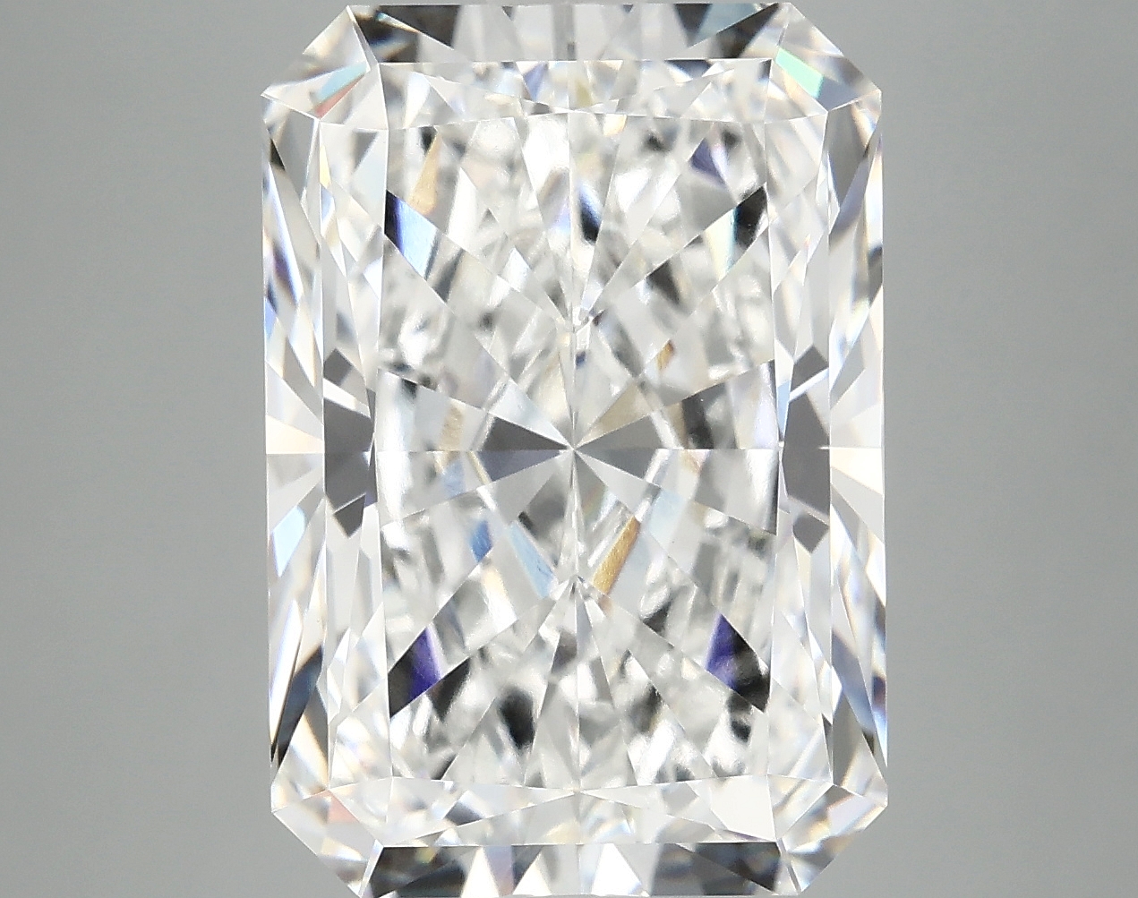 9.29 CT Radiant Diamond