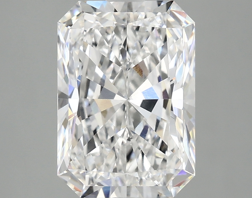 3.10 CT Radiant Diamond