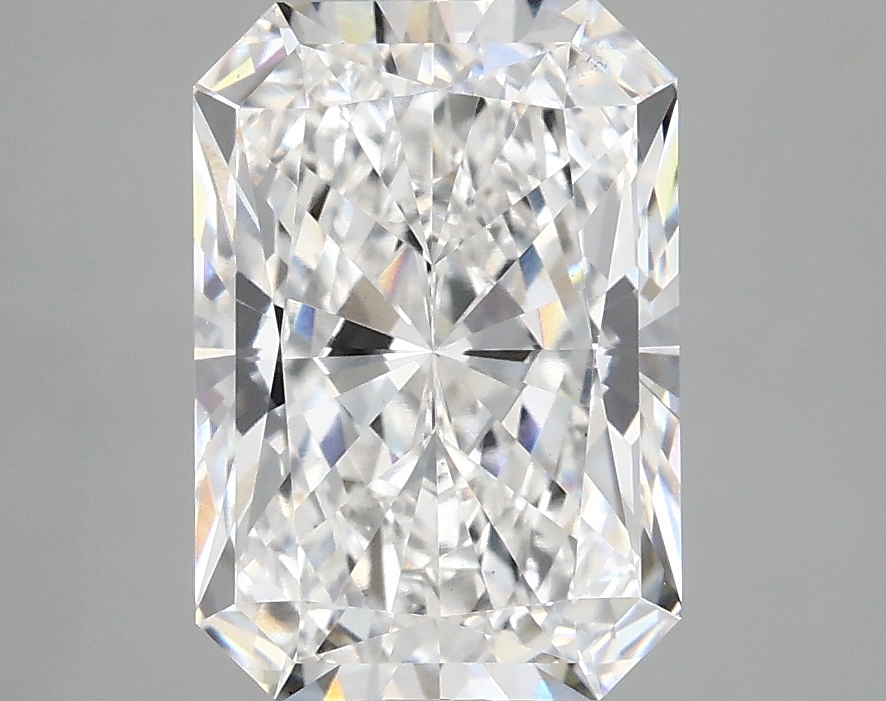 3.10 CT Radiant Diamond