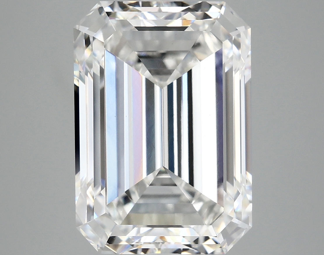 7.01 CT Emerald Diamond