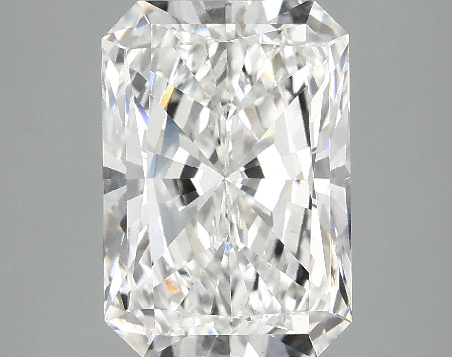 3.10 CT Radiant Diamond