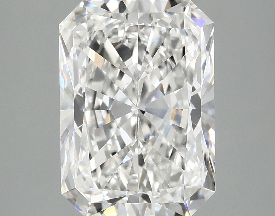 3.09 CT Radiant Diamond