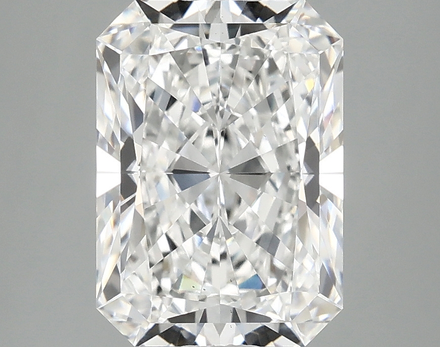 3.10 CT Radiant Diamond