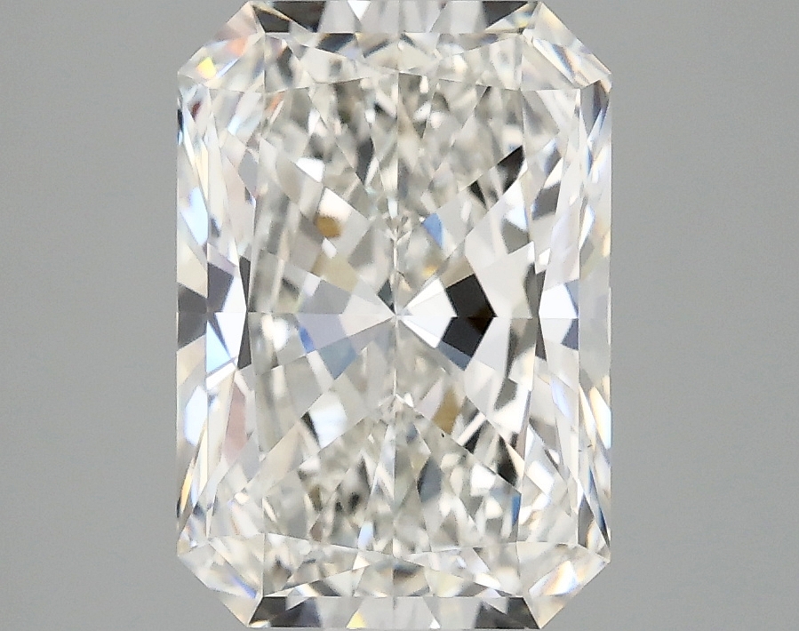 3.08 CT Radiant Diamond