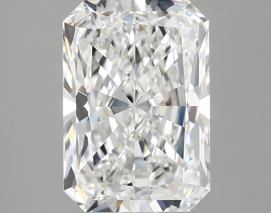 3.04 CT Radiant Diamond
