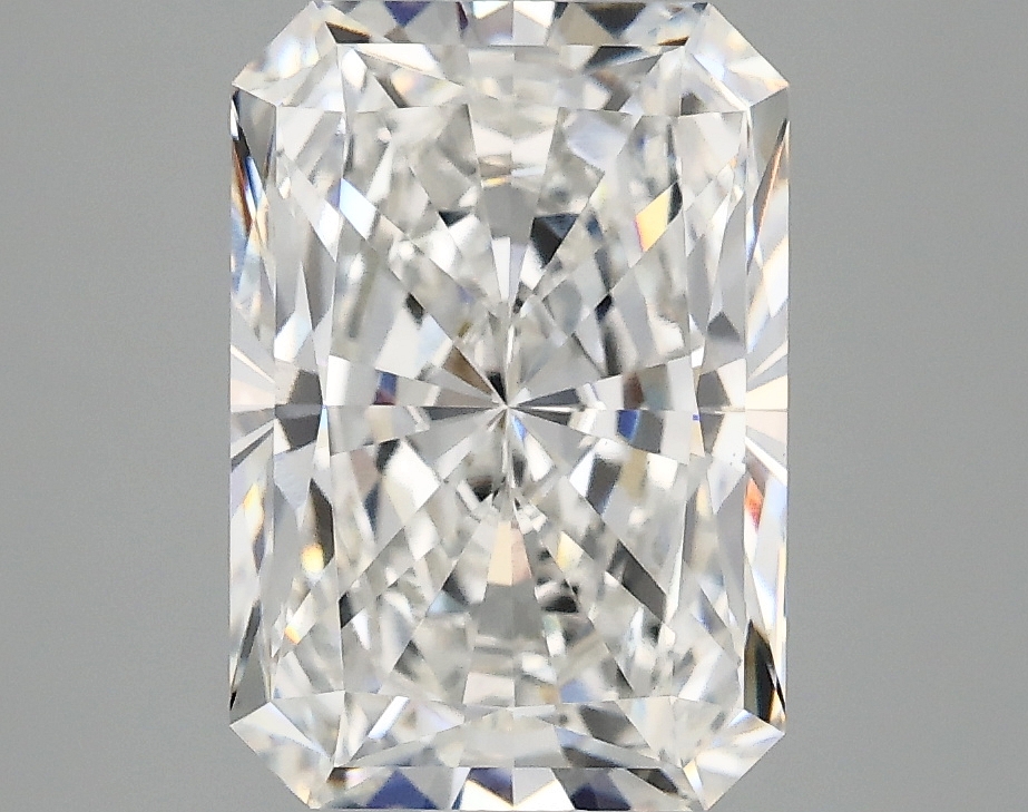 3.10 CT Radiant Diamond
