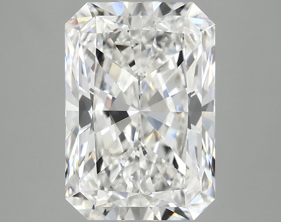 3.10 CT Radiant Diamond