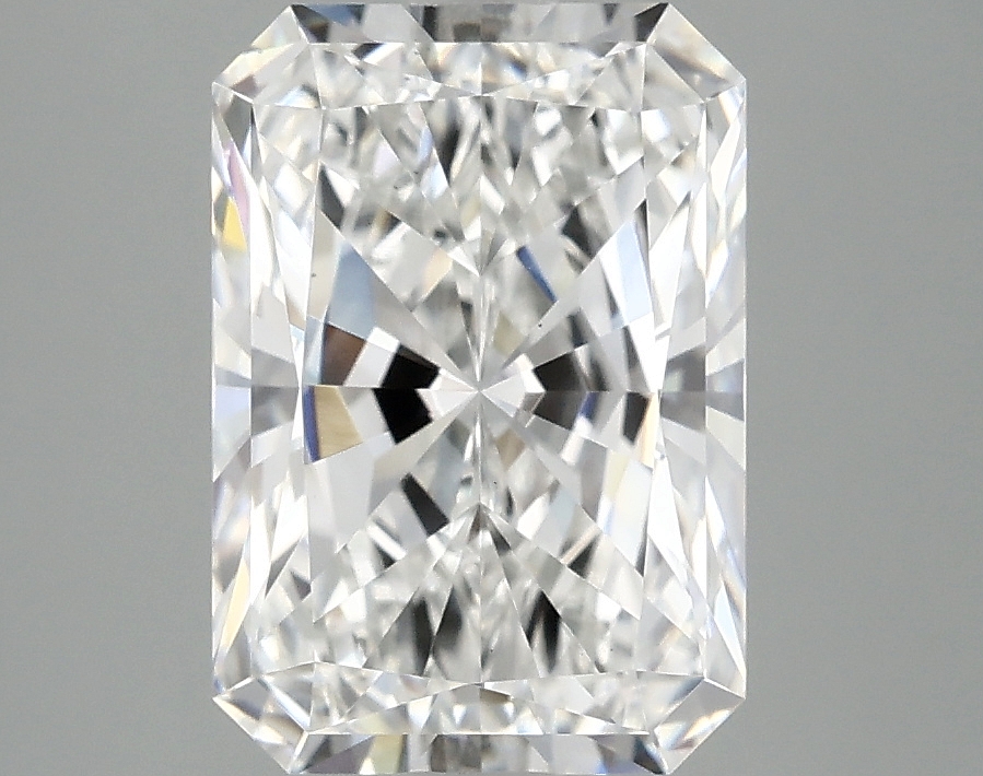 3.05 CT Radiant Diamond