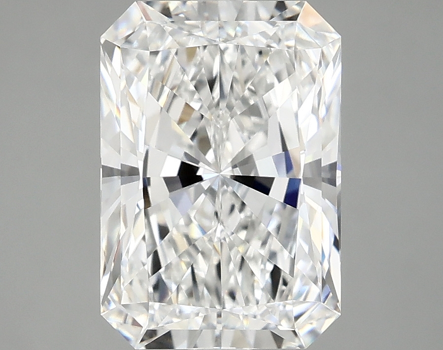 3.10 CT Radiant Diamond