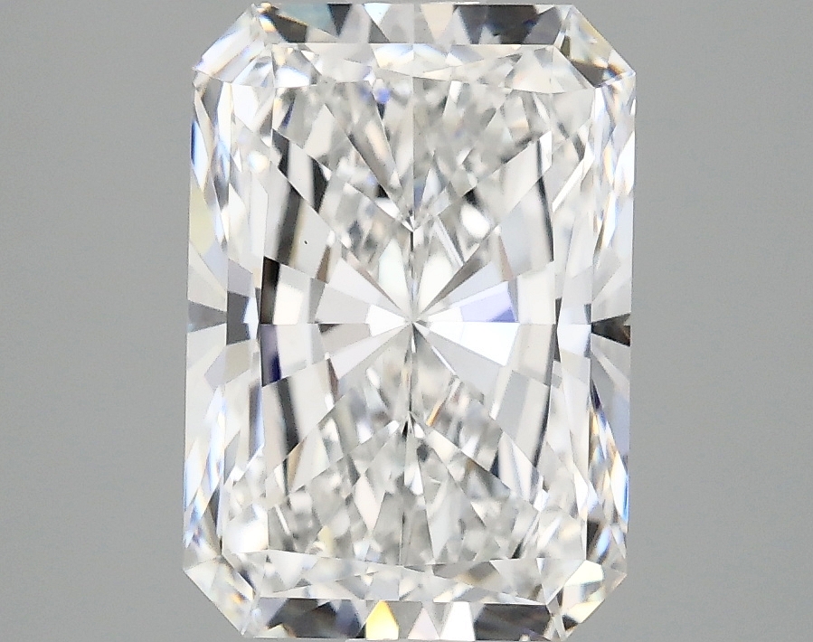 3.10 CT Radiant Diamond