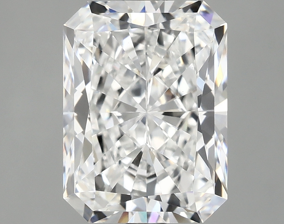 3.10 CT Radiant Diamond