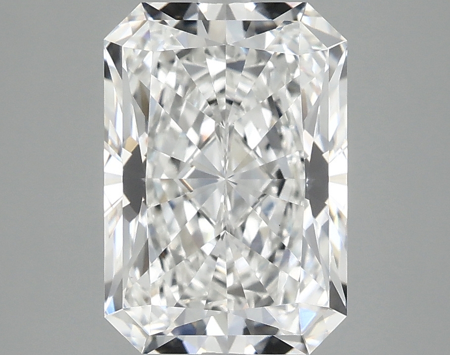 3.10 CT Radiant Diamond