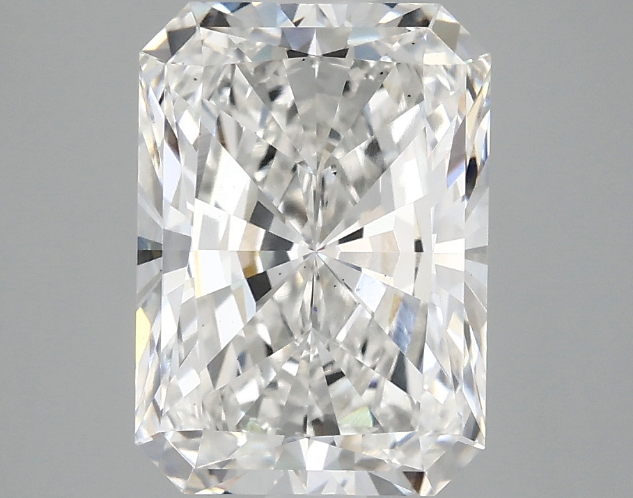 3.04 CT Radiant Diamond