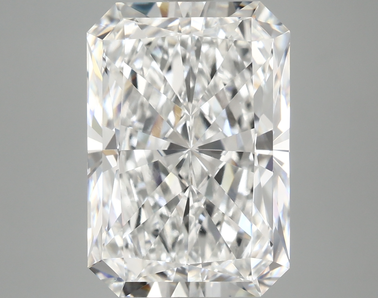 8.28 CT Radiant Diamond