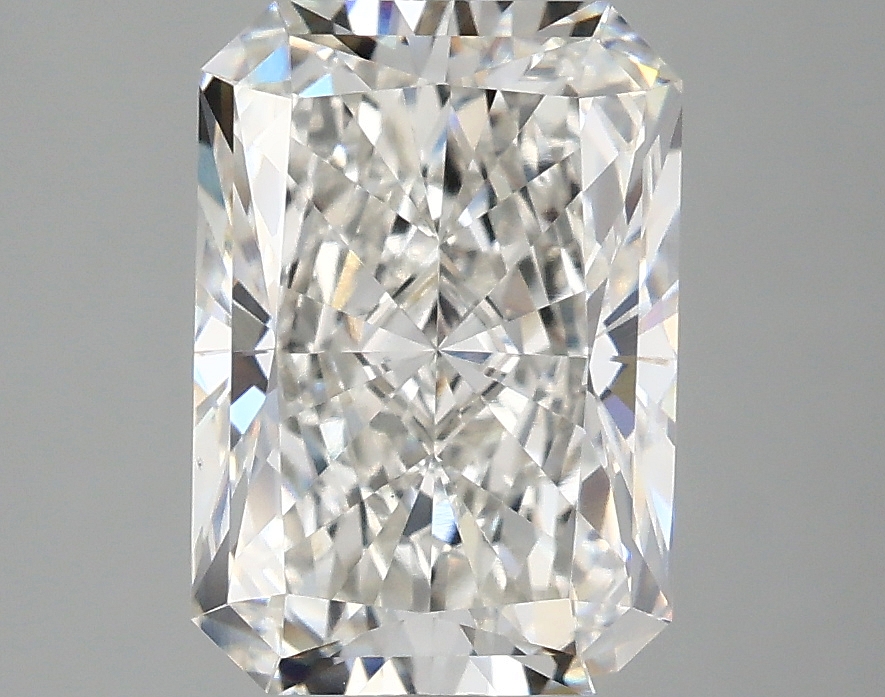 3.10 CT Radiant Diamond