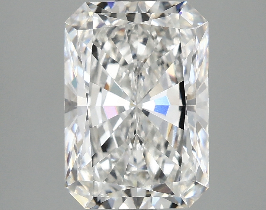 3.10 CT Radiant Diamond