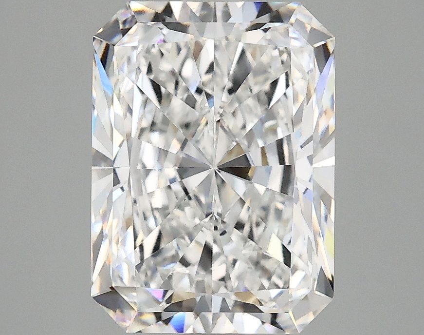 3.10 CT Radiant Diamond