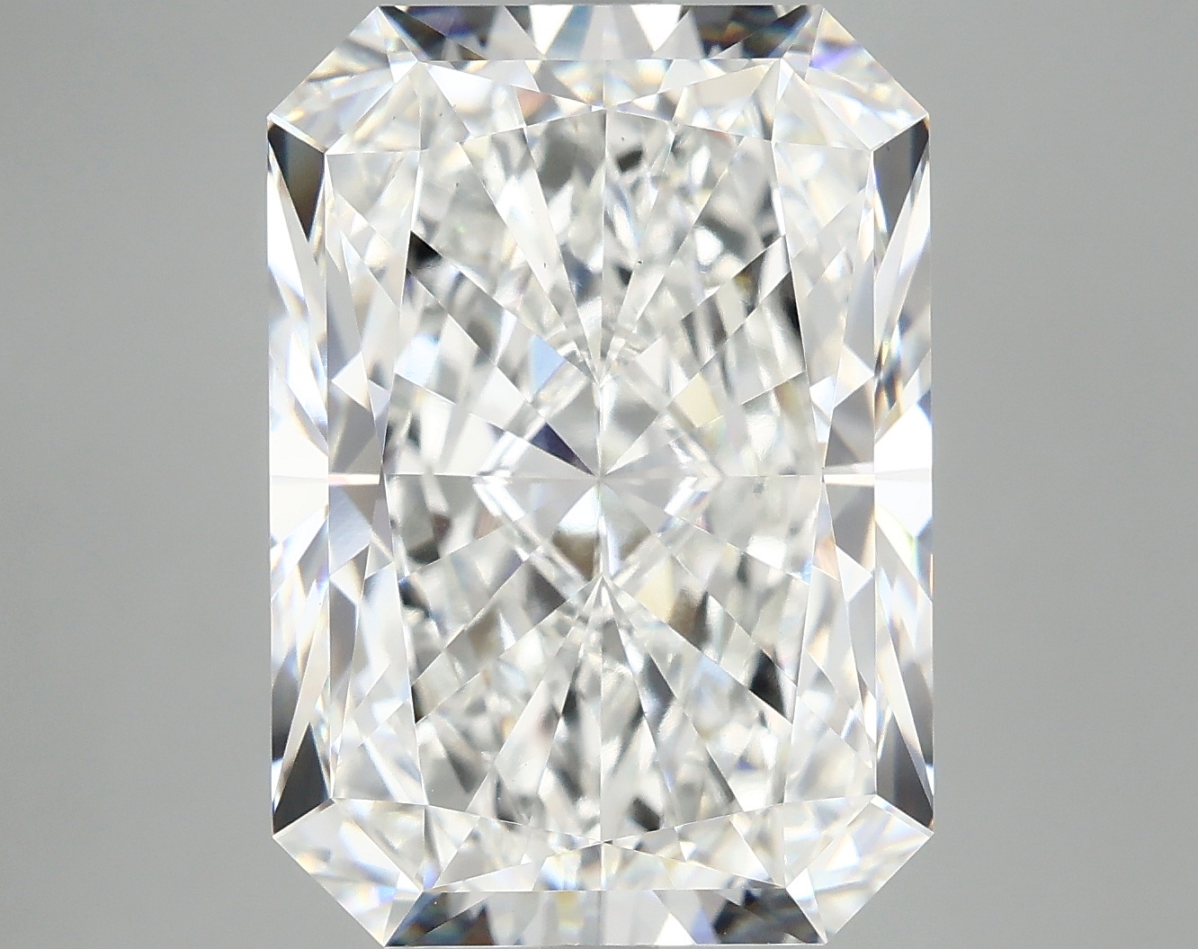 10.17 CT Radiant Diamond