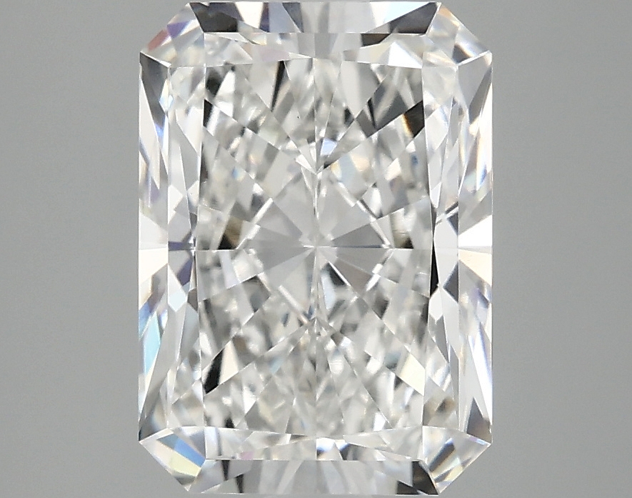 3.10 CT Radiant Diamond