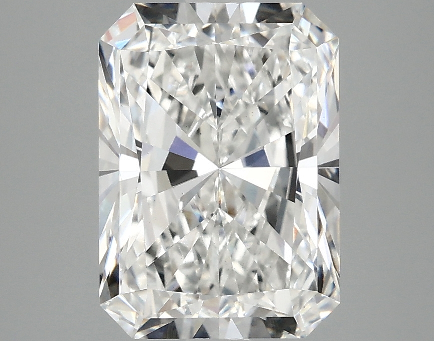 3.05 CT Radiant Diamond