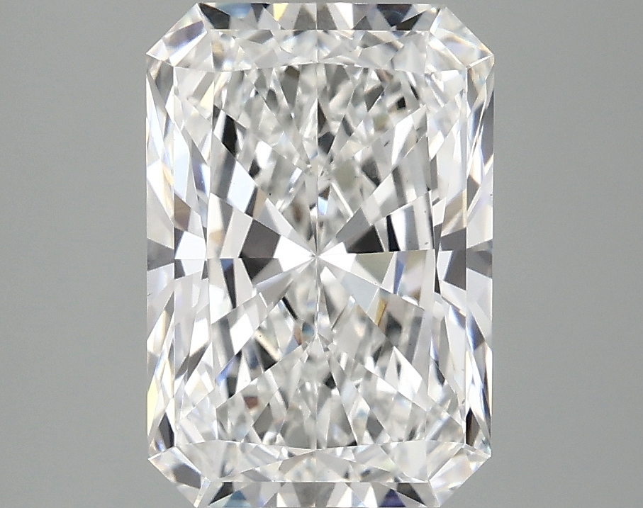 3.05 CT Radiant Diamond