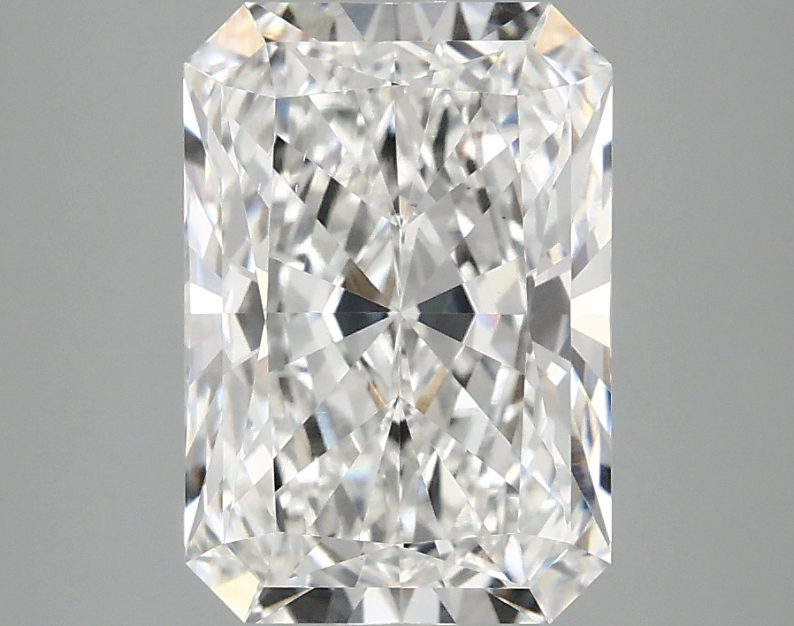 3.10 CT Radiant Diamond