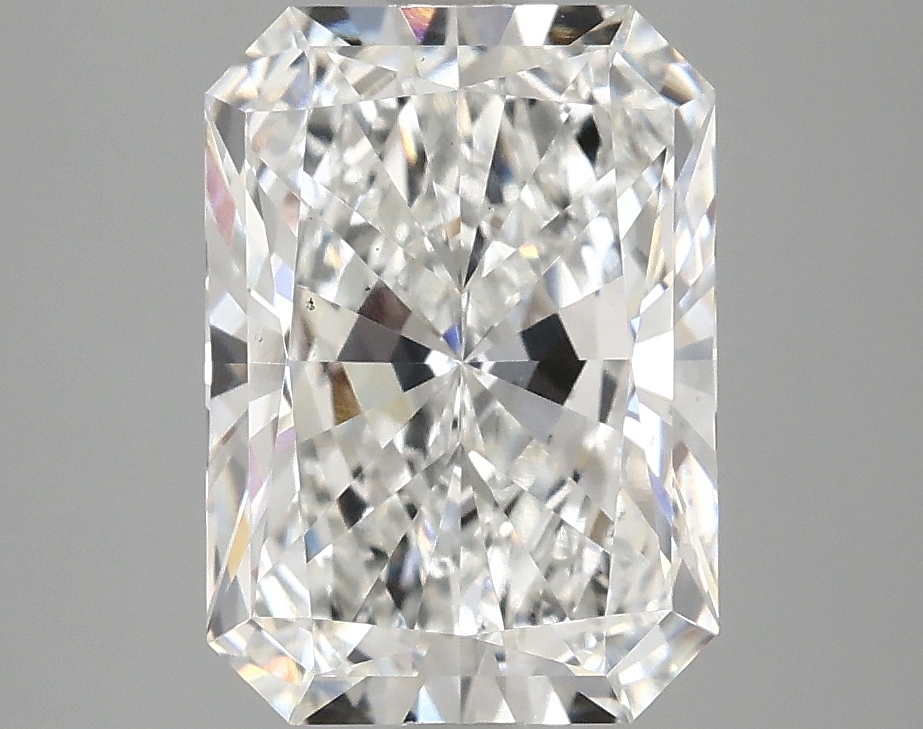 3.10 CT Radiant Diamond