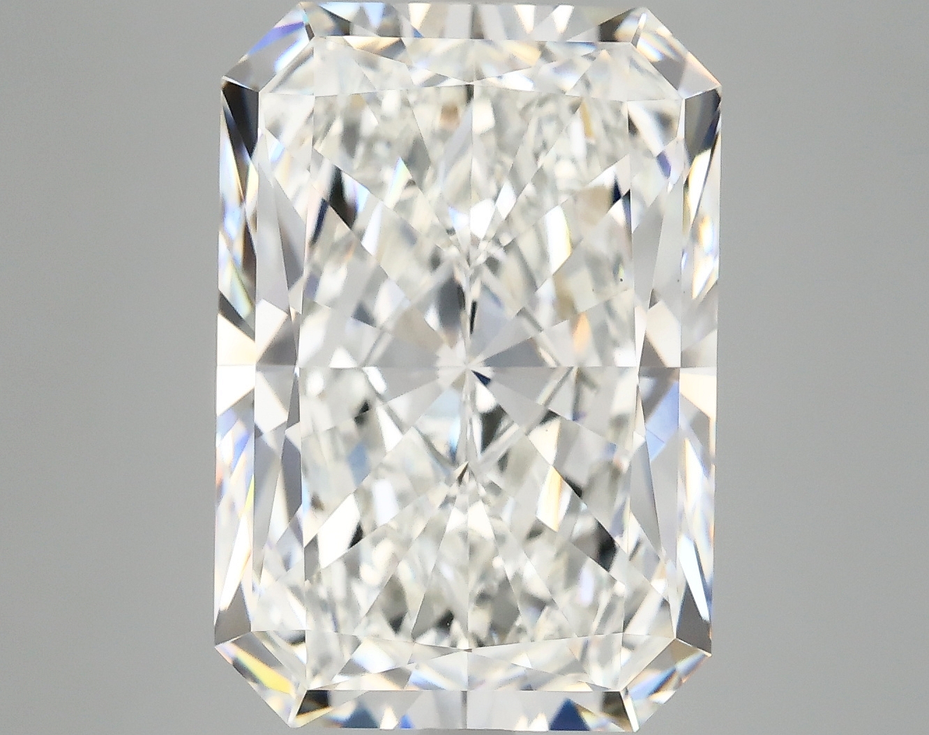 9.40 CT Radiant Diamond