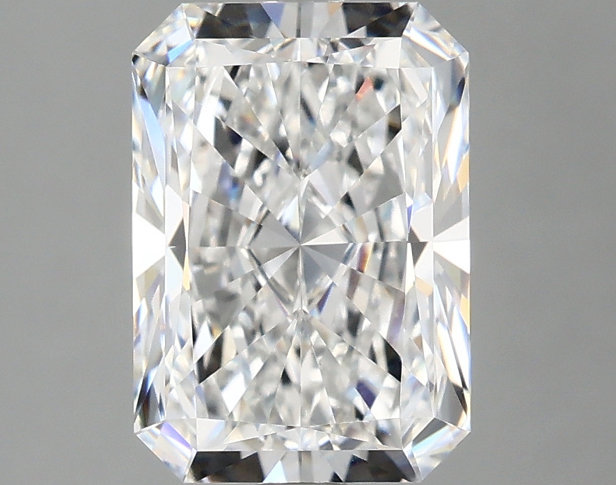 3.10 CT Radiant Diamond